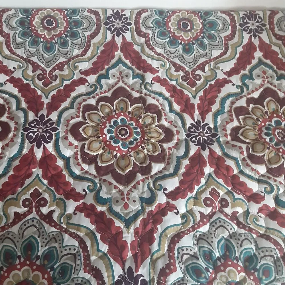Home Accents Turnstyle pillow Shams x2 Quilted Floral Earth Tones